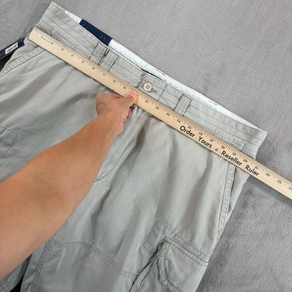 Vintage Polo Ralph Lauren Gellar Fatigue Cargo Shorts in Stone Men 40x10.5 NWT